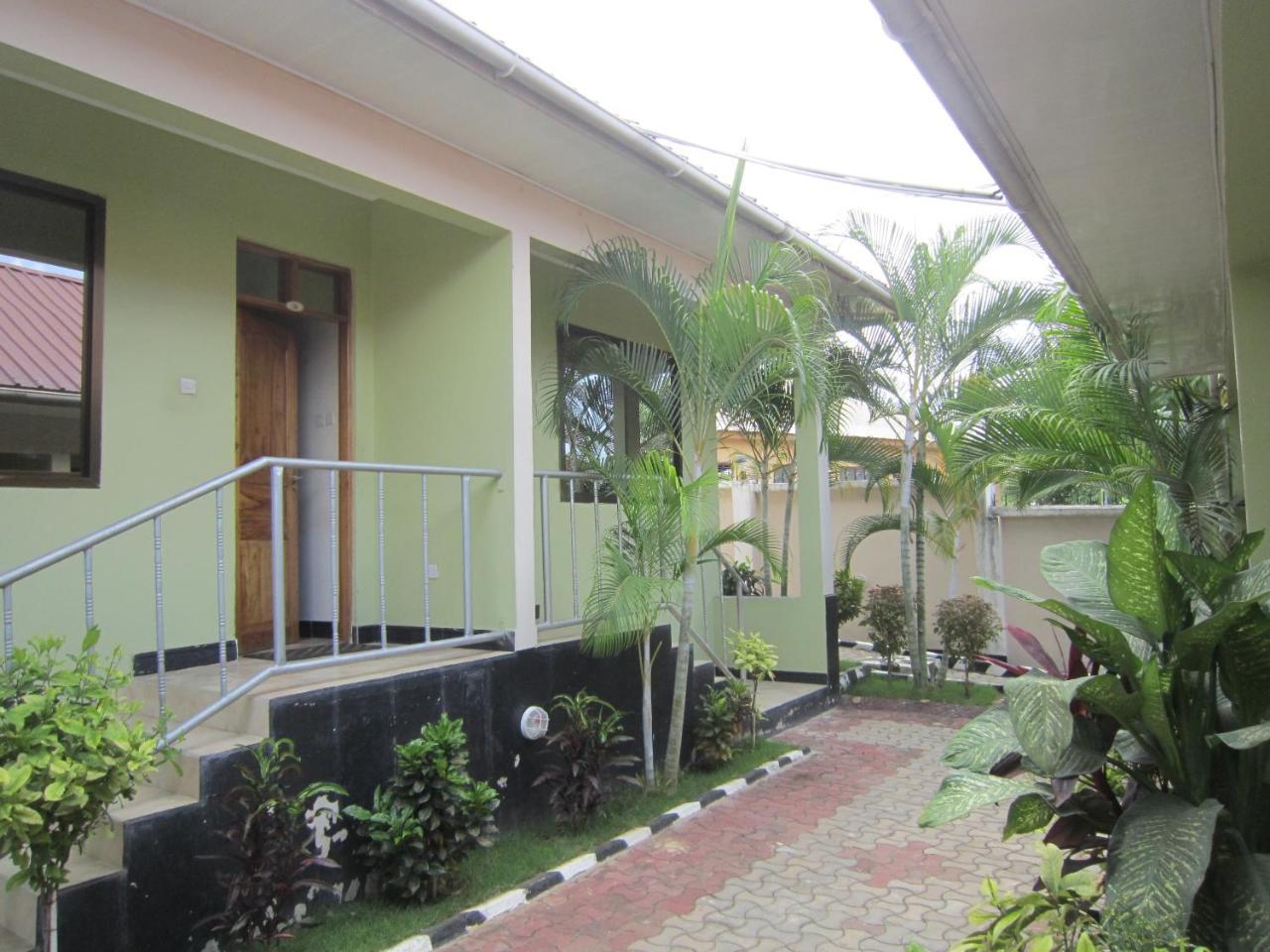 Jakicha Motel Dar es Salaam Exterior photo